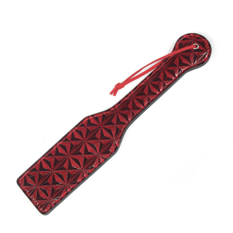 Пэдл красно-черный "Luxury Fetish Passionate Paddle"